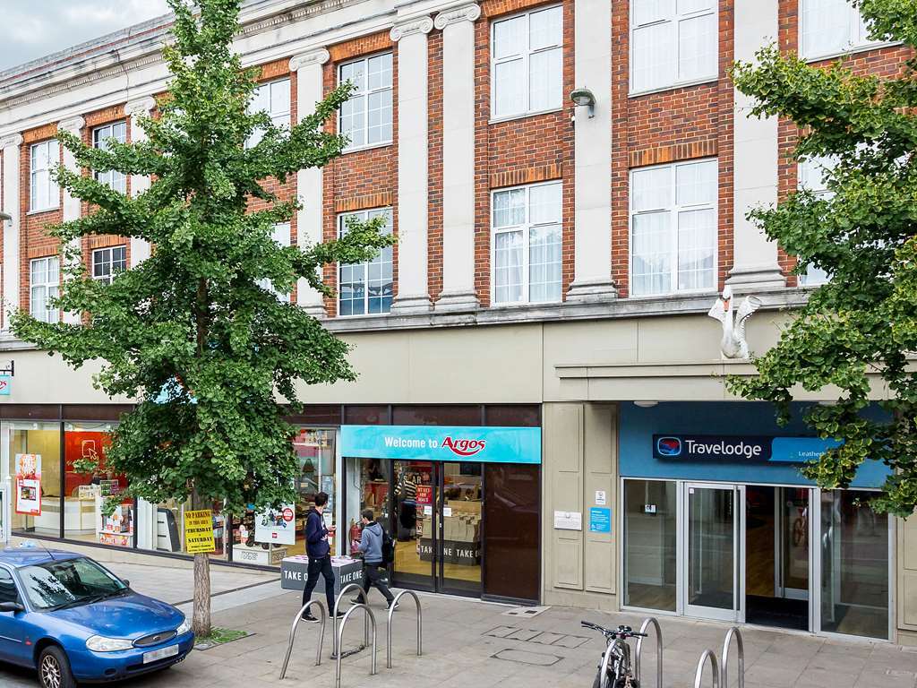 Travelodge Leatherhead Exteriér fotografie